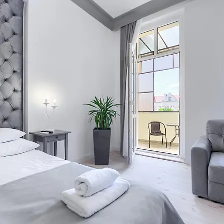 1899 By Platinum Щецин