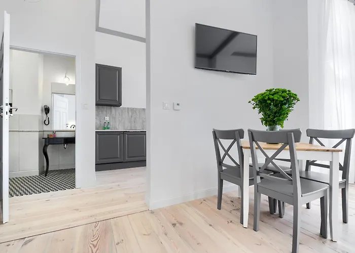 Apartment 1899 By Platinum